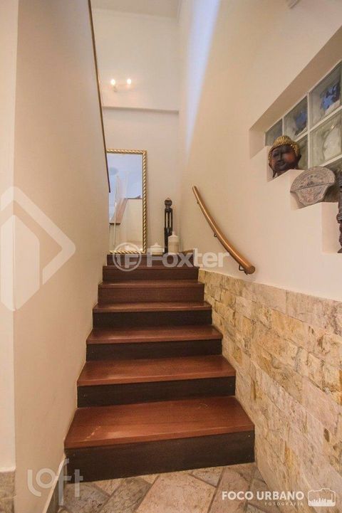 Image 3 - 918520