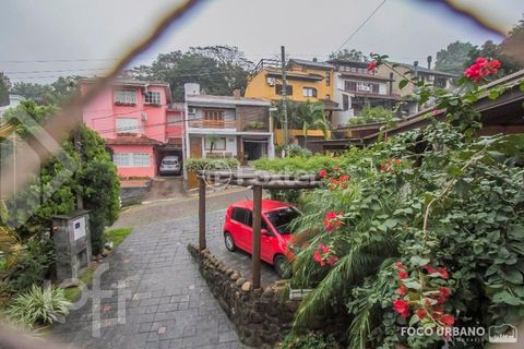 Image 13 - 918520