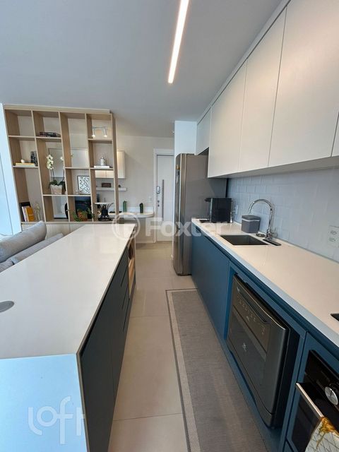 Image 6 - 918526