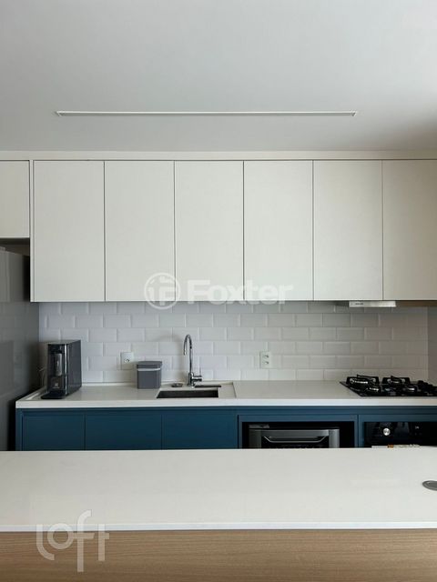 Image 4 - 918526