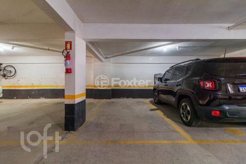 Image 16 - 918537