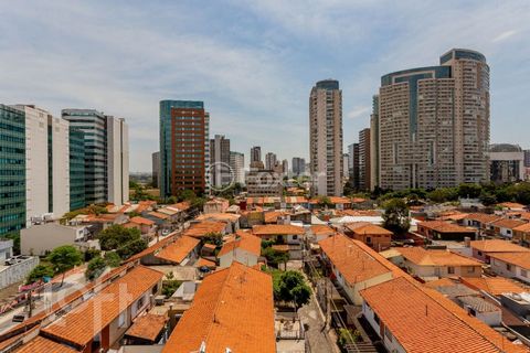 Image 16 - 918540