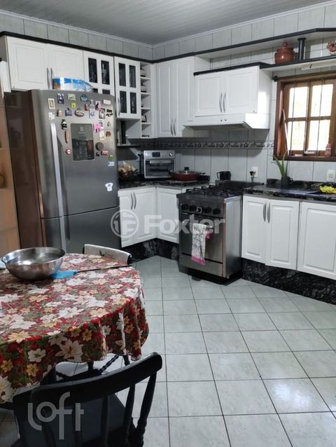 Image 13 - 918556