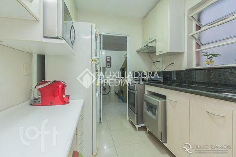 Image 16 - 918557