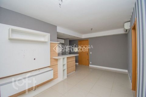 Image 1 - 918558