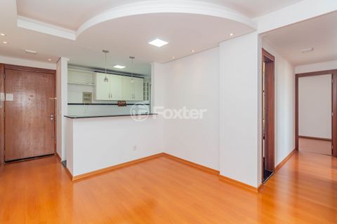 Image 3 - 918560