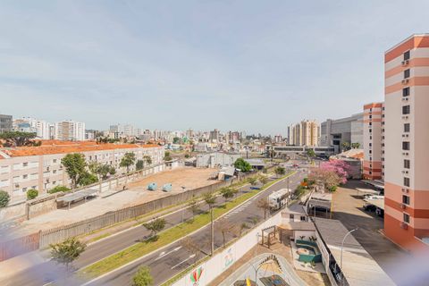 Image 8 - 918560