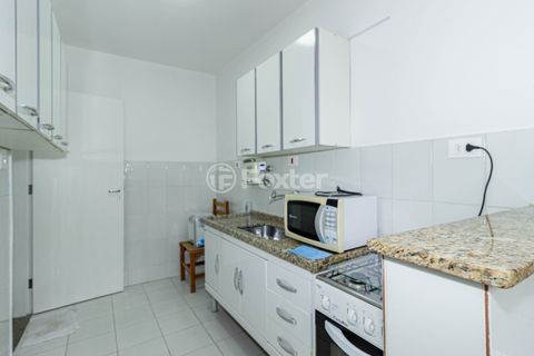 Image 14 - 918579