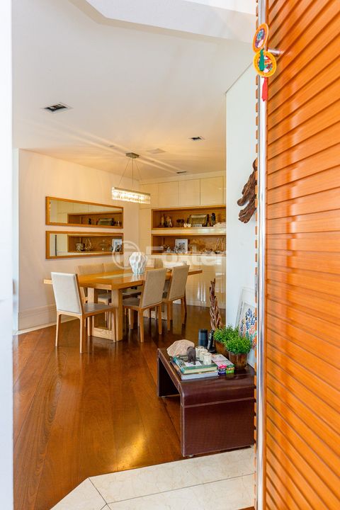 Image 3 - 918597