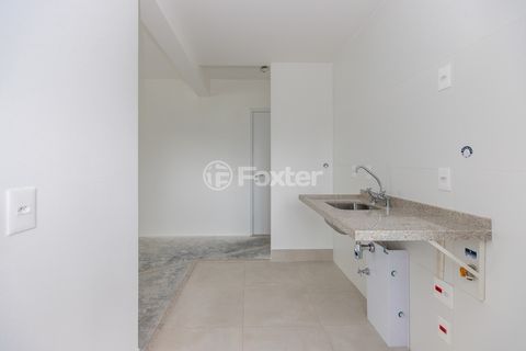 Image 10 - 918603