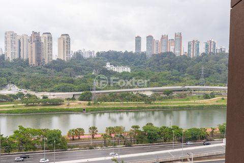 Image 12 - 918603