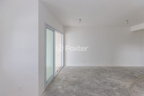 Image 7 - 918603