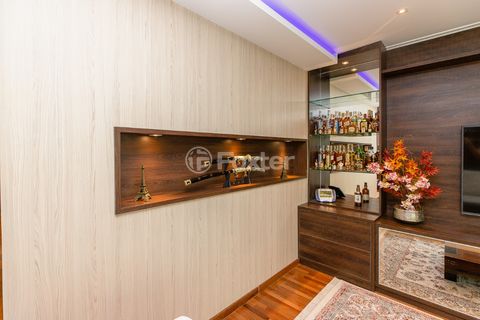 Image 10 - 918604