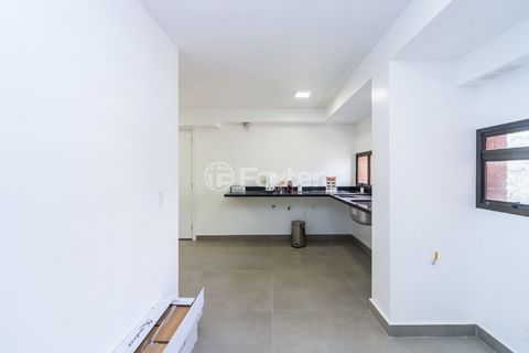 Image 7 - 918607