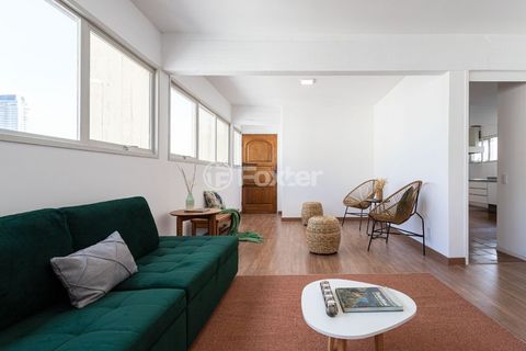 Image 17 - 918608