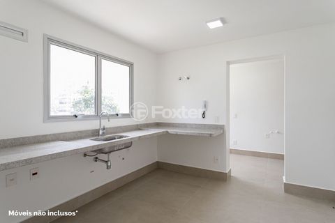 Image 19 - 918610