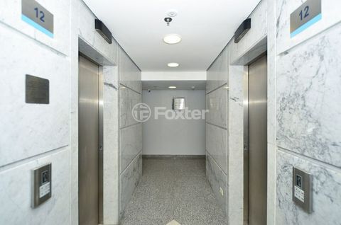 Image 18 - 918612