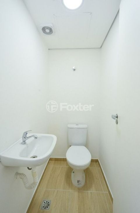 Image 10 - 918613