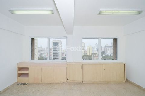 Image 11 - 918613