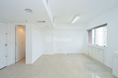 Image 15 - 918614