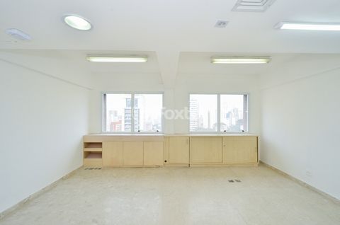 Image 8 - 918614