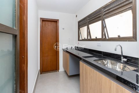 Image 17 - 918618