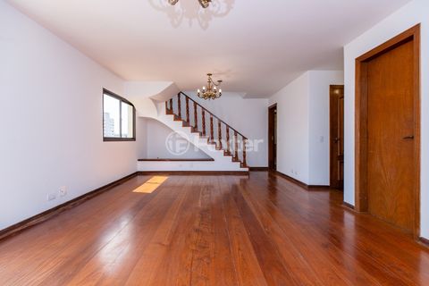 Image 9 - 918618