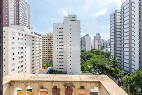 Image 12 - 918618