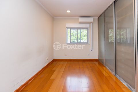 Image 18 - 918619