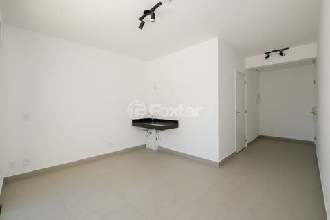 Image 2 - 918627