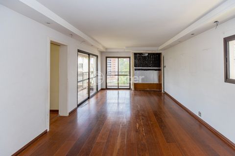 Image 1 - 918628