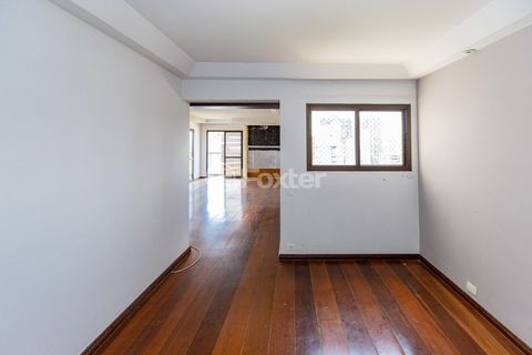 Image 7 - 918628