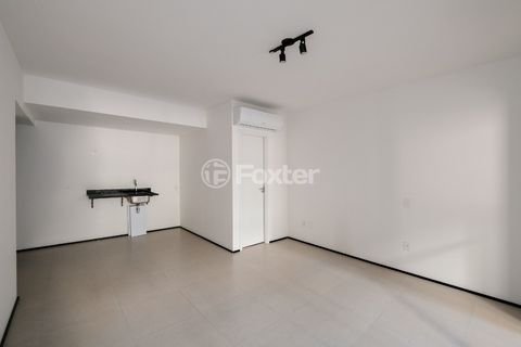Image 3 - 918640