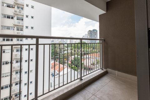 Image 10 - 918642