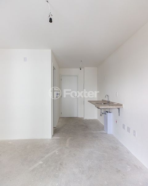 Image 13 - 918642