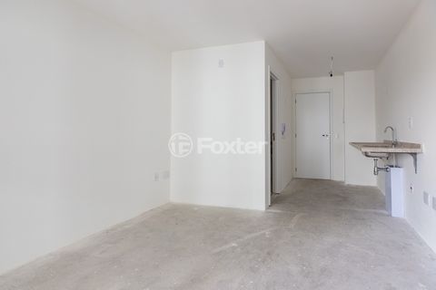 Image 4 - 918642