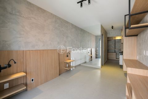 Image 7 - 918648