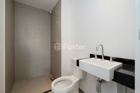 Image 12 - 918650
