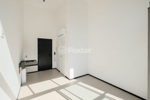 Image 16 - 918650