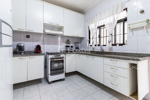 Image 12 - 918654
