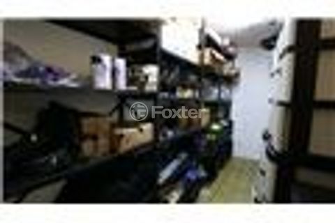 Image 9 - 918657