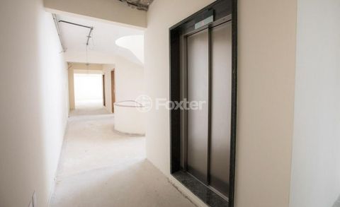 Image 8 - 918658