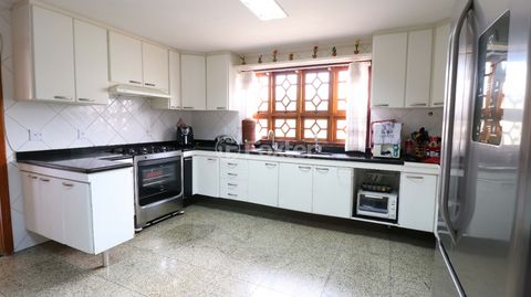 Image 18 - 918660