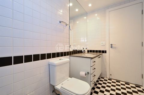 Image 7 - 918670