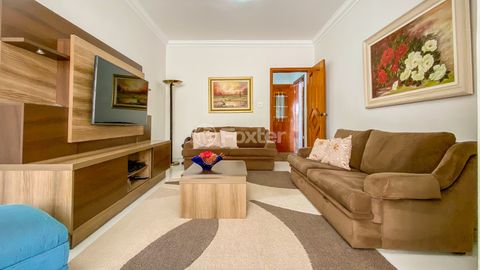 Image 3 - 918677