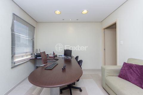 Image 10 - 918685