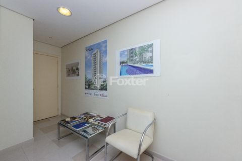 Image 14 - 918685