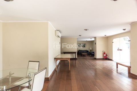 Image 13 - 918688