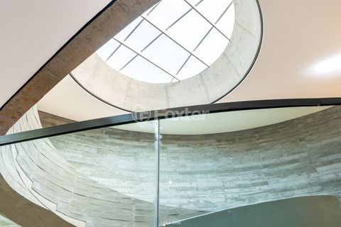 Image 13 - 918692