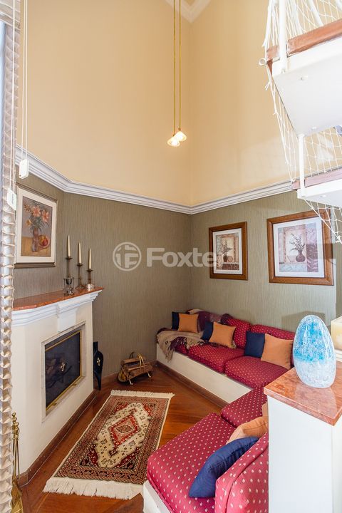 Image 7 - 918700